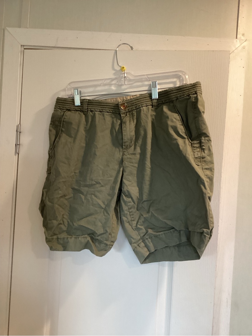 Natural Reflections Olive Green Women's Casual Bermuda Shorts 10 EUC
